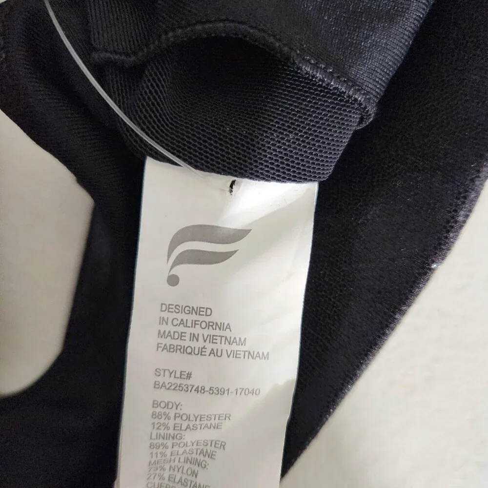 Fabletics Sports Bra Womens Medium Black On-the-Go Mid Medium Impact Racerback